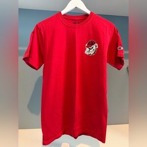 Champion Georgia Red Short-Sleeve Tee. Bulldog logo front. Logo back. Sz small